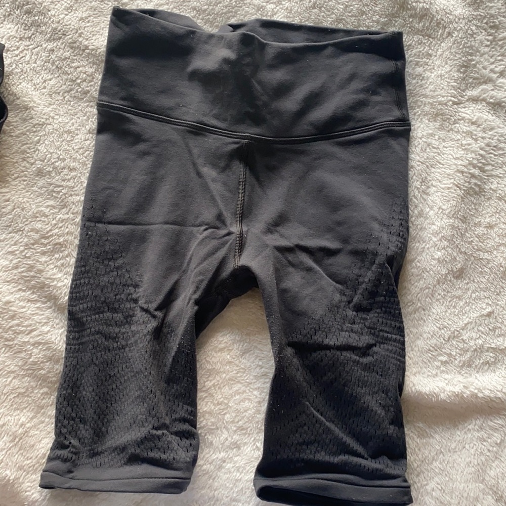 lululemon dark grey biker shorts